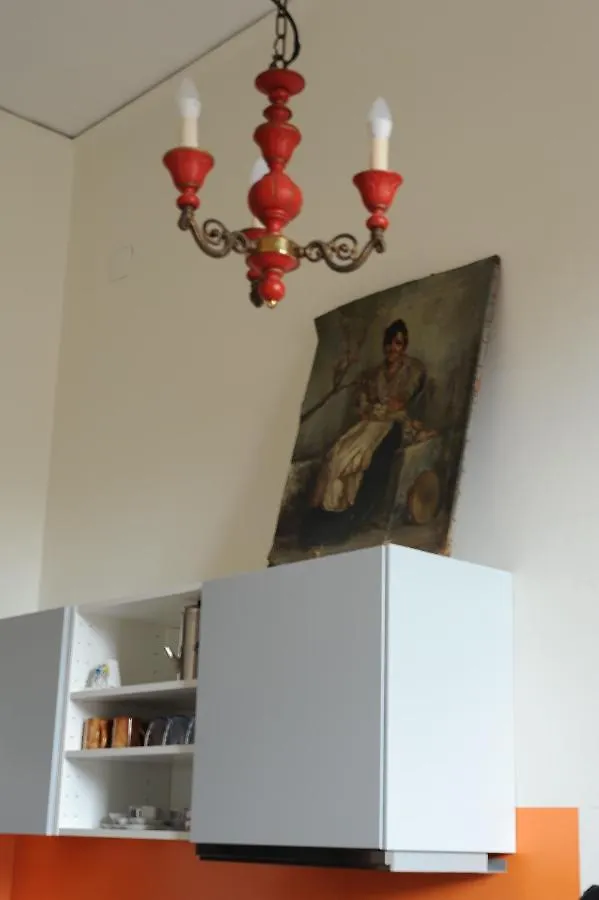 La Stanza Grande Della Luna D'Irene Naples
