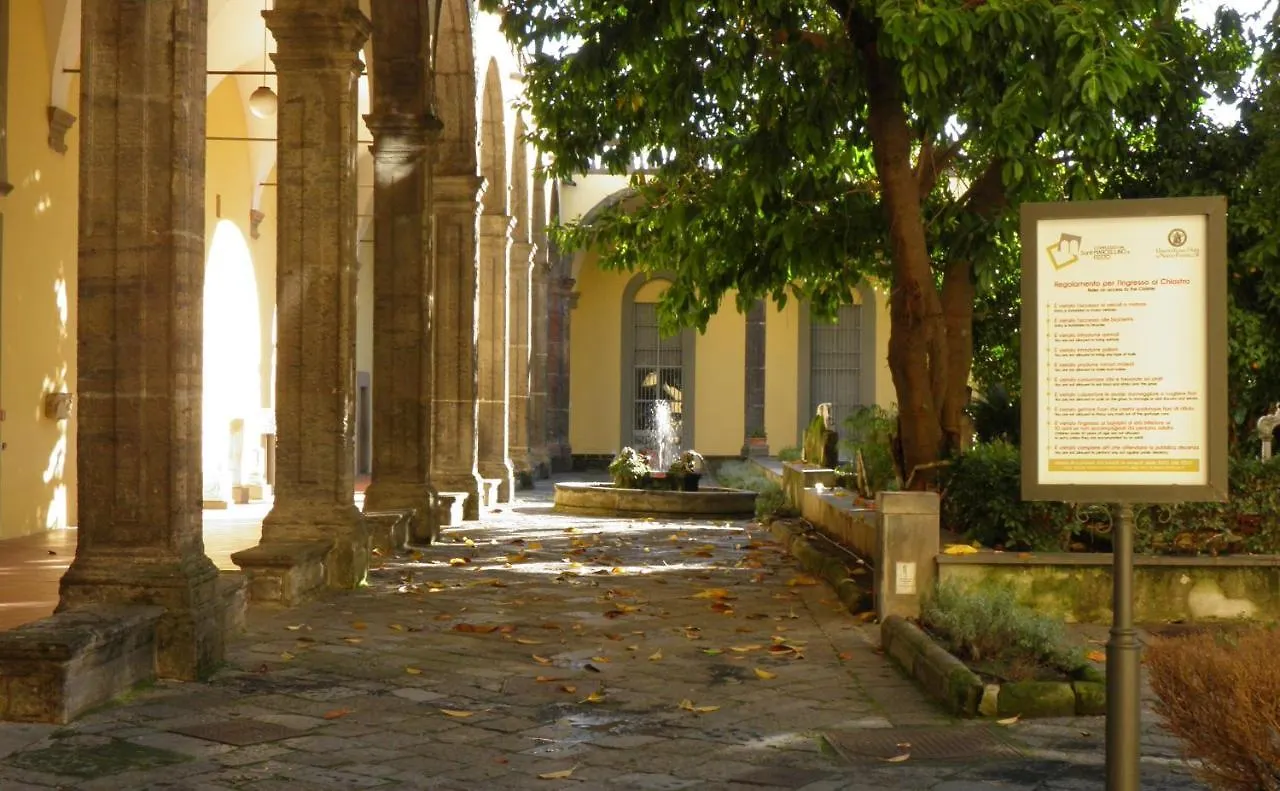 La Stanza Grande Della Luna D'Irene Naples 0*,
